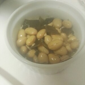 出汁を取った後の昆布で大豆の甘煮